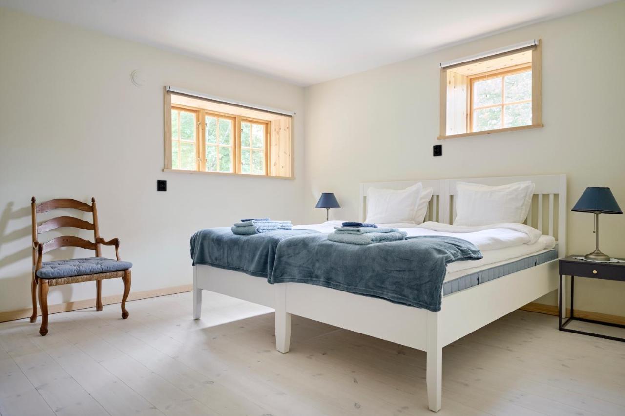 Spectacular 6-Bed House In Beautiful Manor Park Villa มารีเฟรียด ภายนอก รูปภาพ