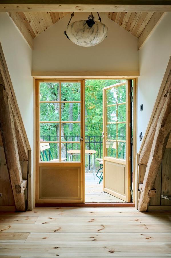 Spectacular 6-Bed House In Beautiful Manor Park Villa มารีเฟรียด ภายนอก รูปภาพ
